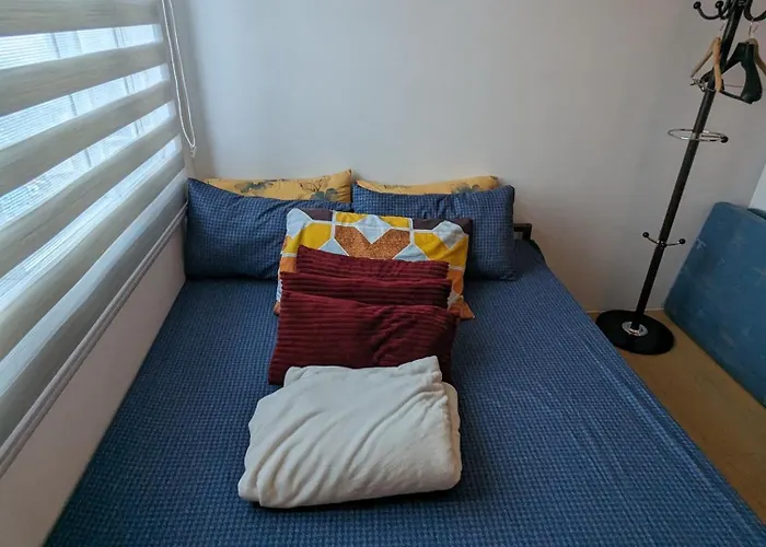 Premium 1br At Mplace Music 50 Inch Tv Pool Pay Extra Manila